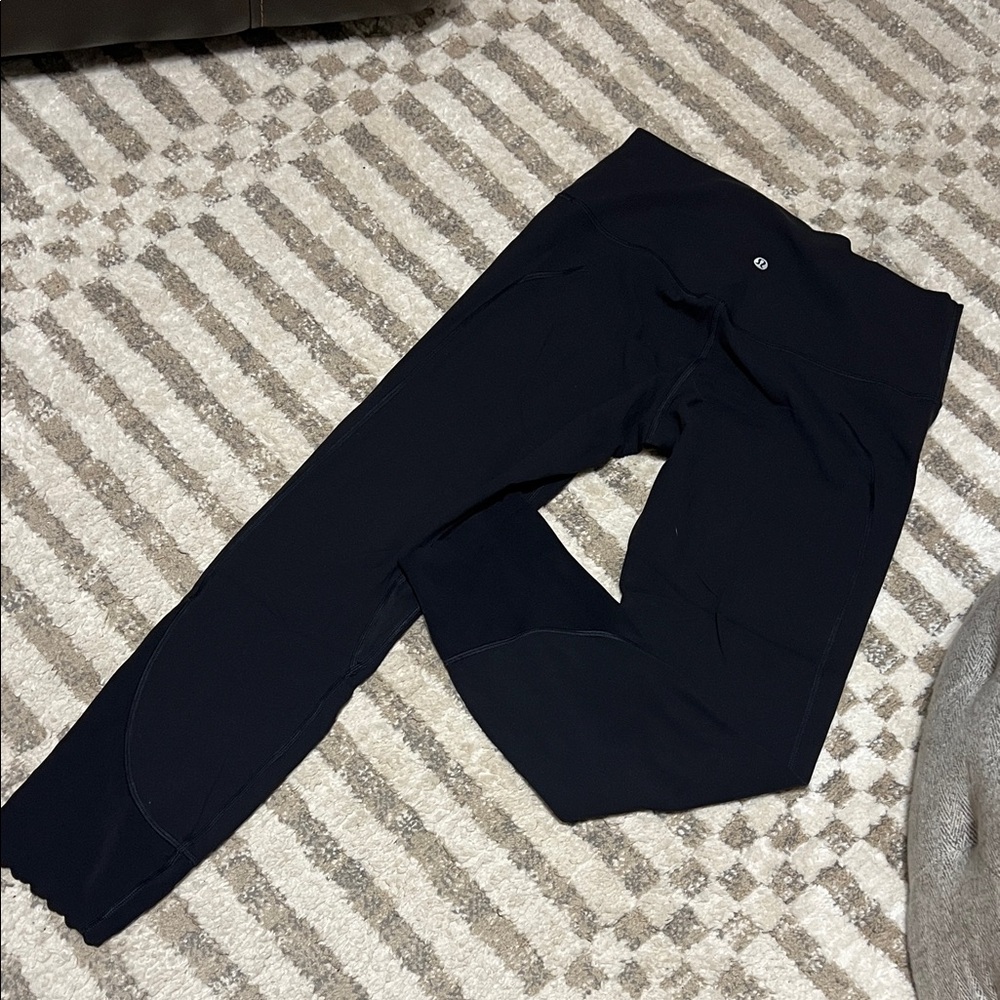 Lululemon women's align scalloped leggings 25" hem
